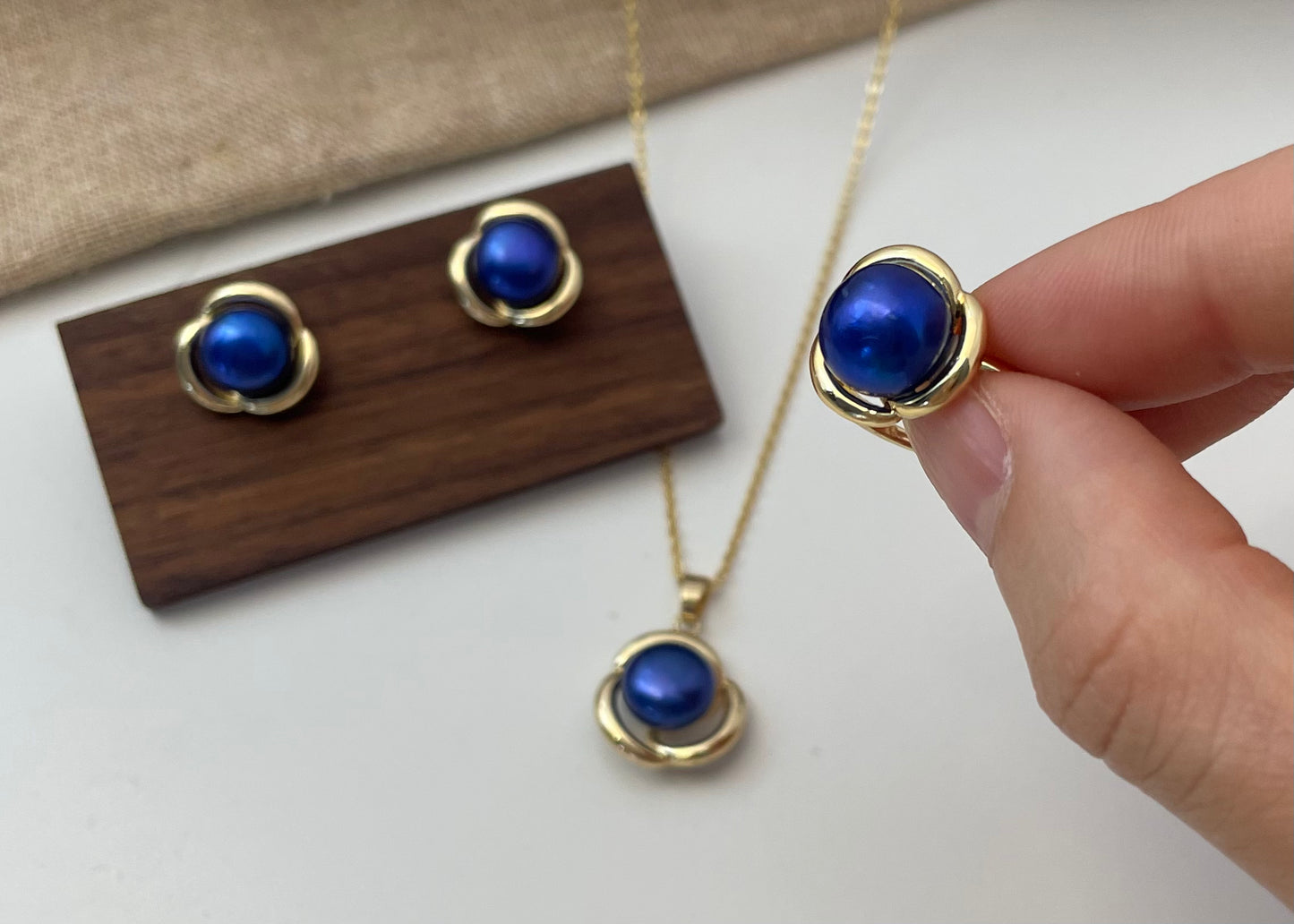 Set 35 | Gold Flower with Vibrant Blue Pearl Jewellery Set