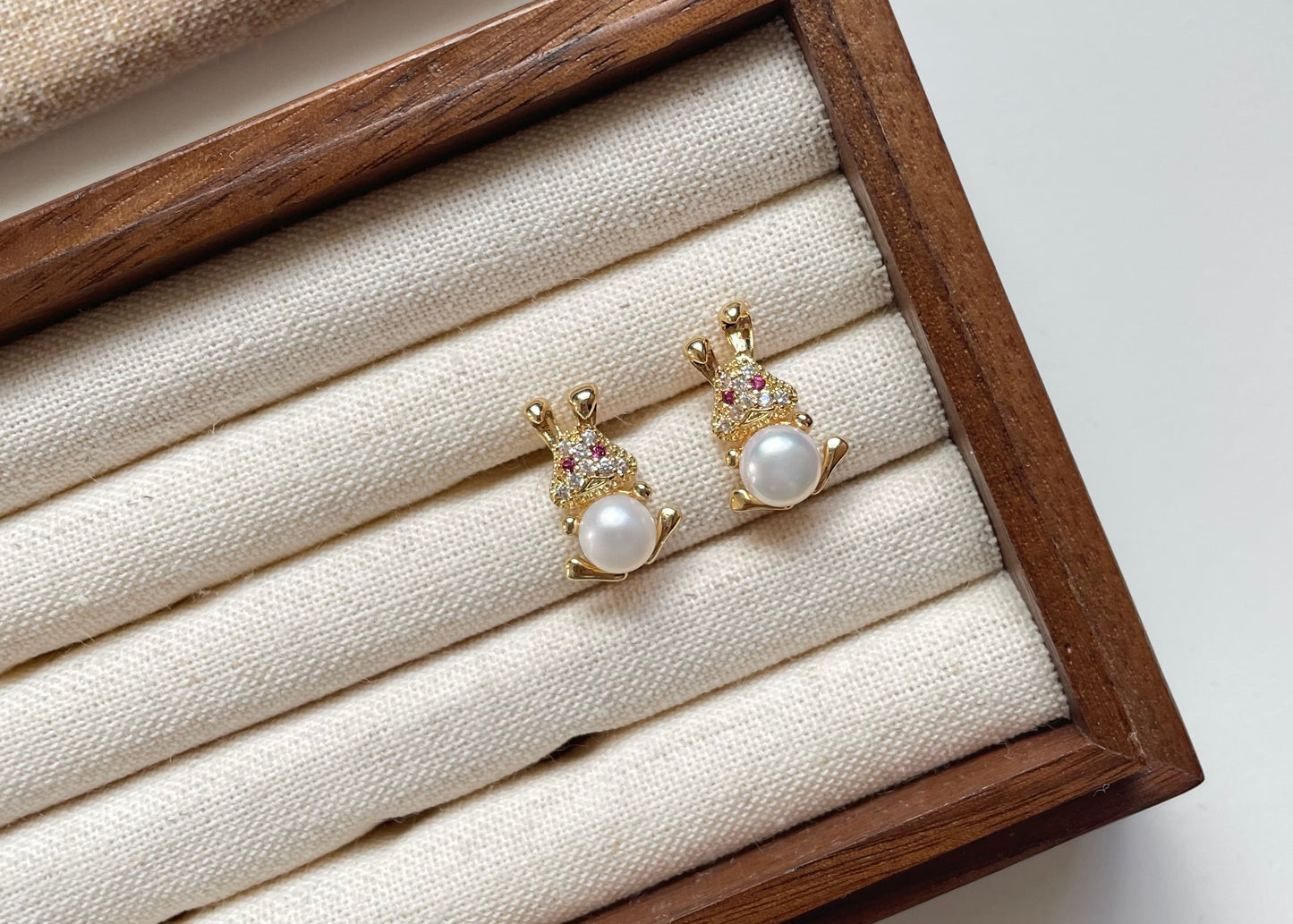 Earring 23 | Chic Rabbit Pearl Stud Earrings