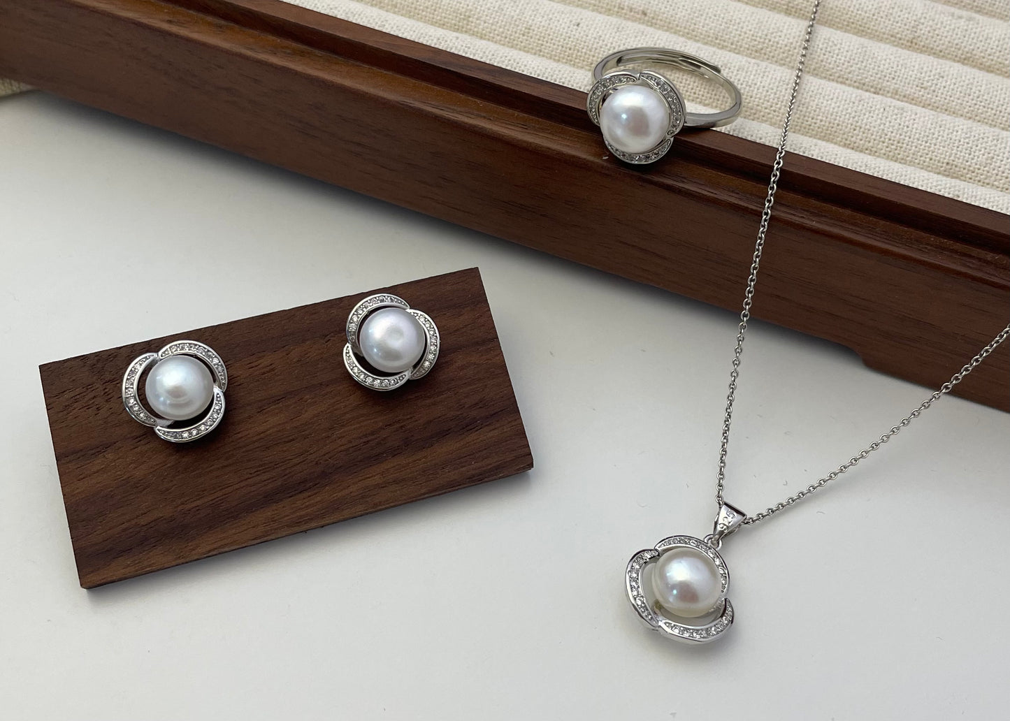 Set 17 | Silver Flower with White Pearl Jewellery Set