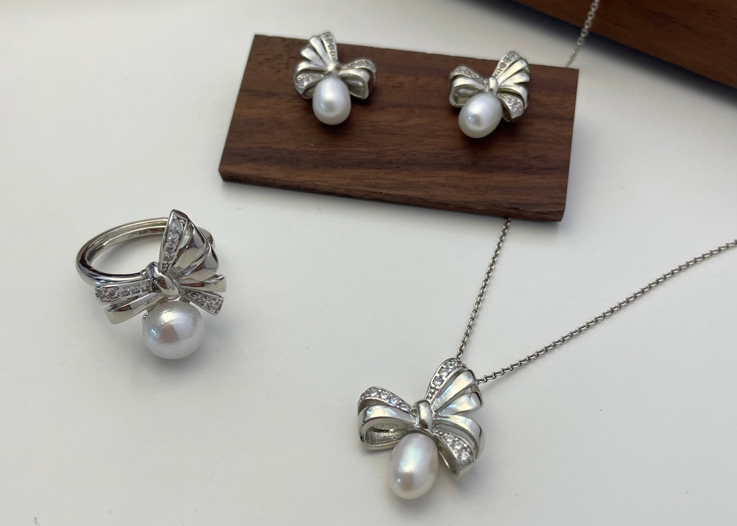 Set 20 | Silver Ribbon with White Pearl Jewellery Set