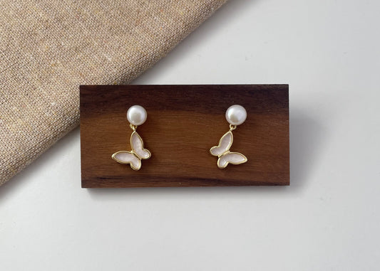 Earring 67 | Butterfly Pearl Drop Earrings