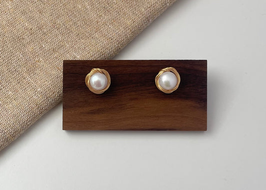 Earring 49 | Gold Twisted Rope Pearl Stud Earrings