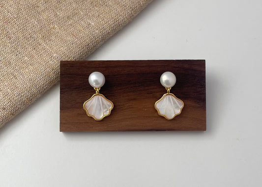 Earring 53 | Seashell Pearl Drop Earrings
