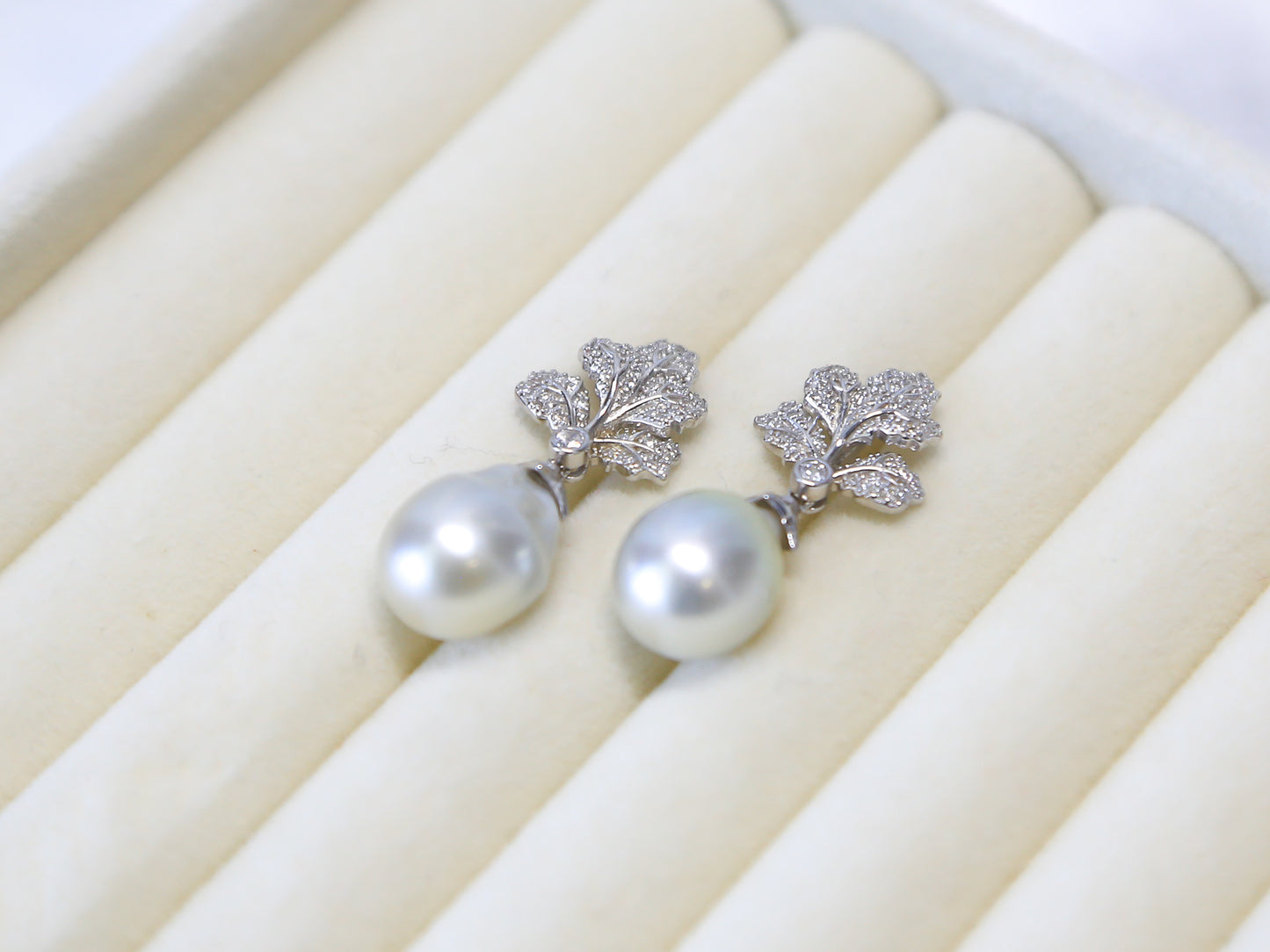 Tahitian Pearl Earring 07