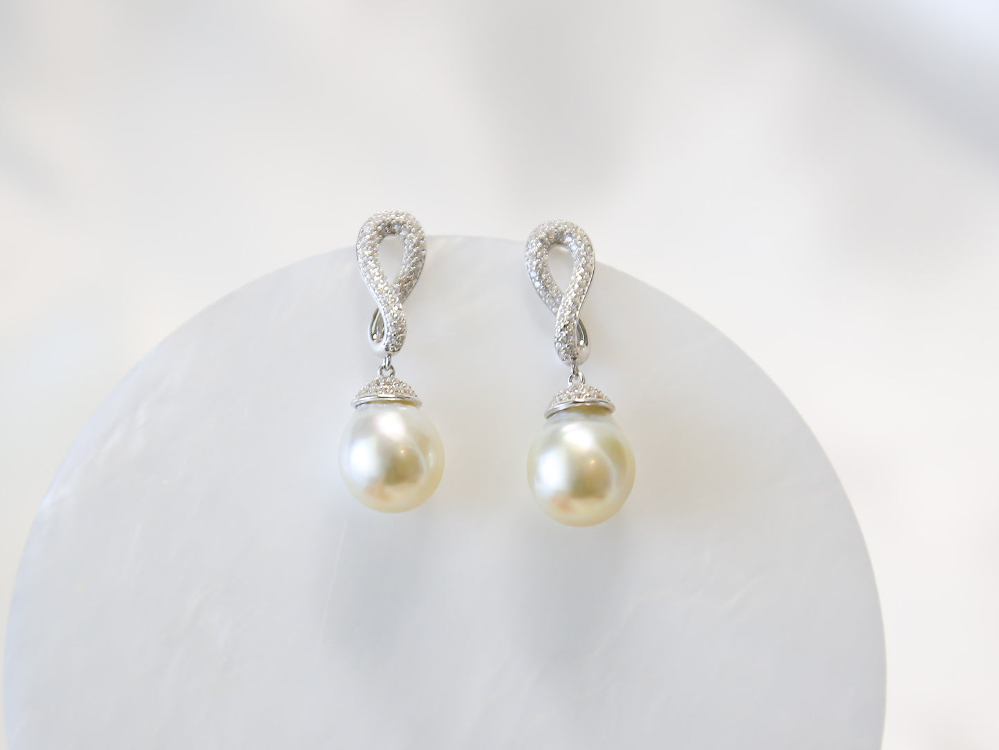 Tahitian Pearl Earring 08