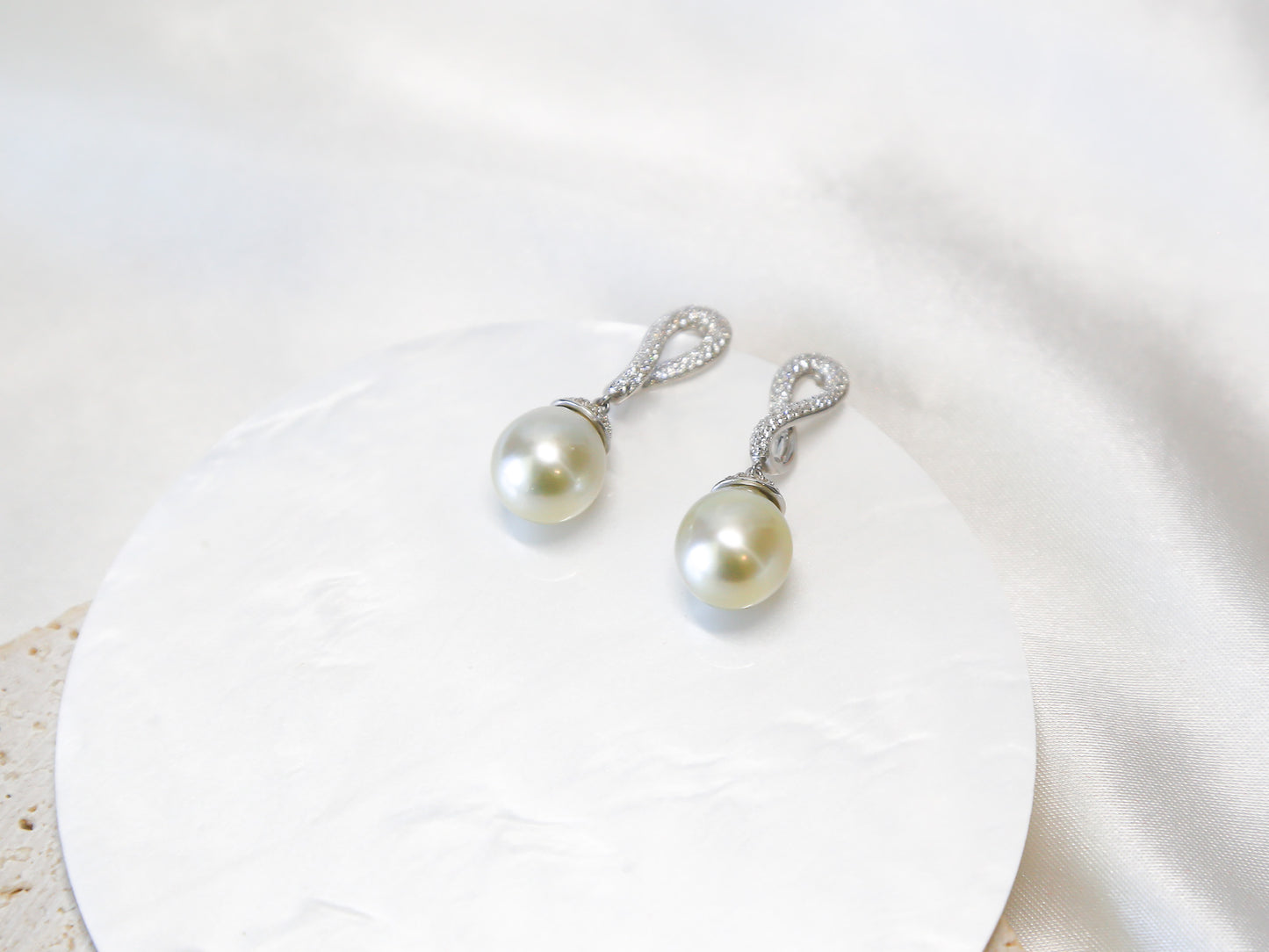 Tahitian Pearl Earring 08