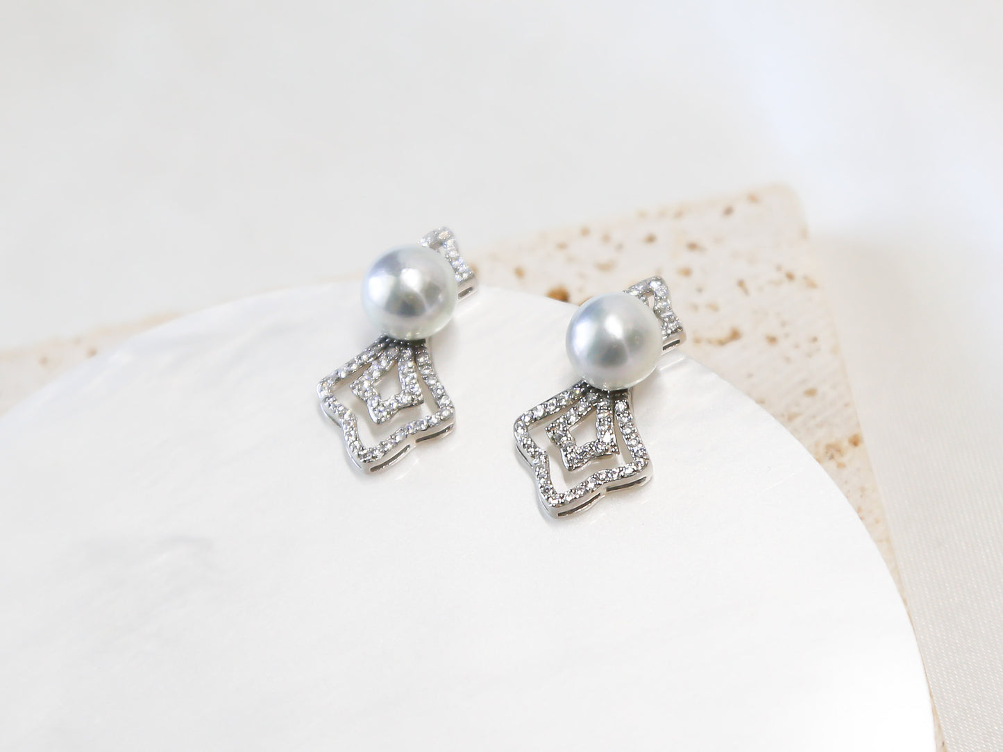 Akoya Earring 03