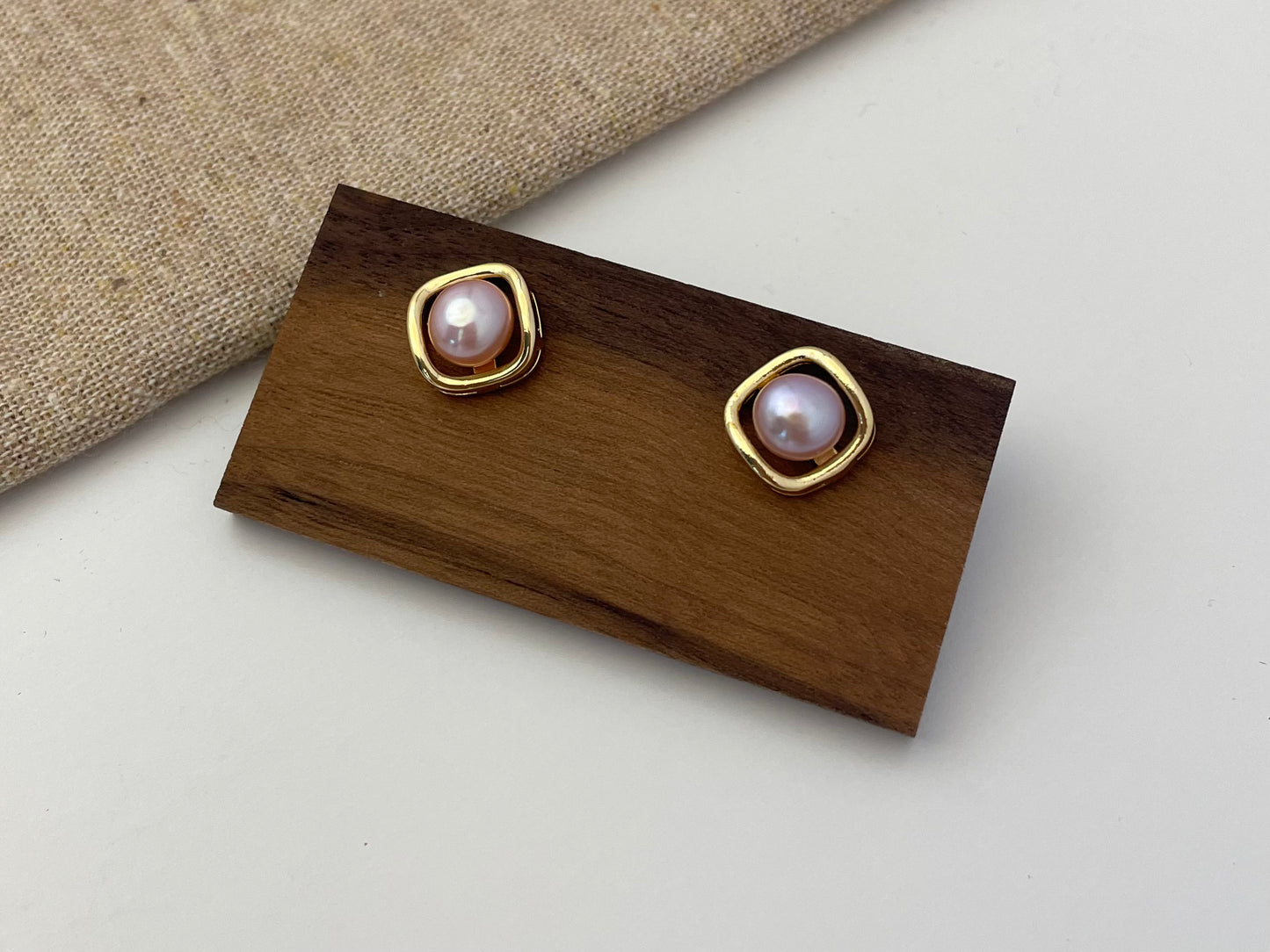 Earring 24 | Geometric Pink Pearl Stud Earrings