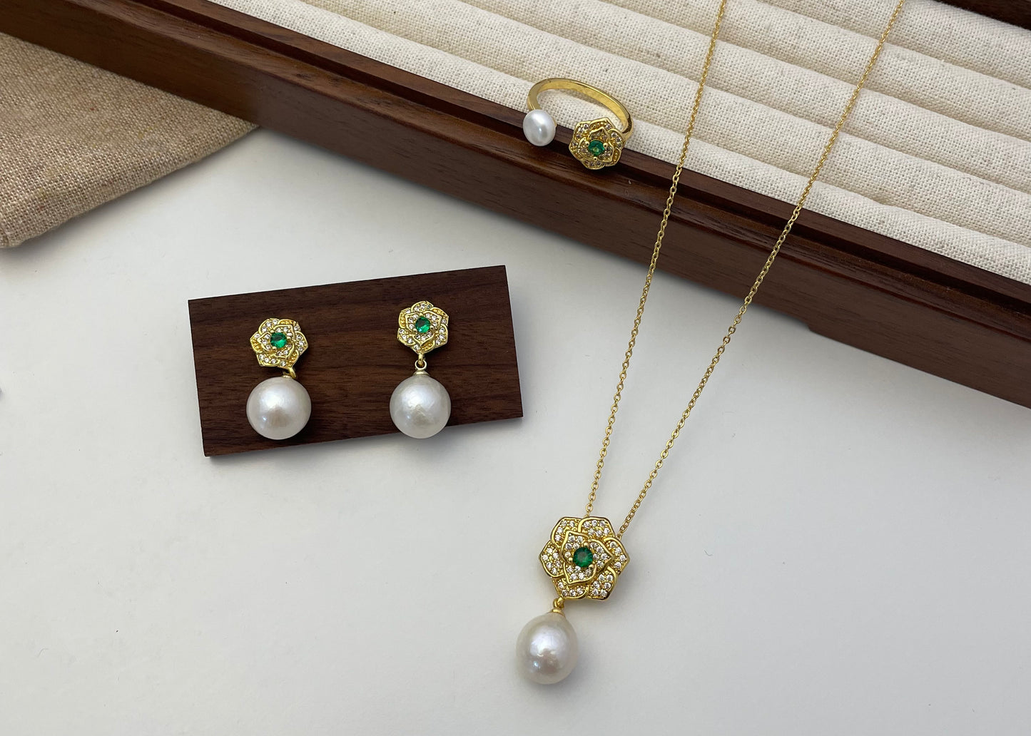 Set 24 | Gold Flower, Green Gem with White Pearl Jewellery Set