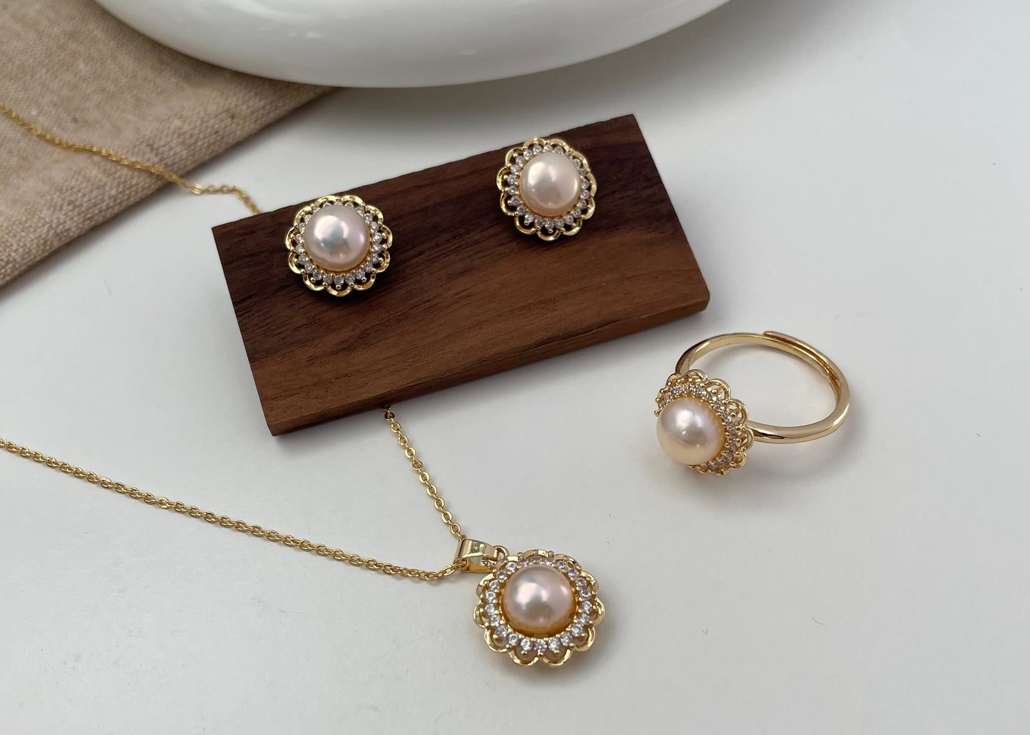 Set 11 | Gold Sunflower with Soft Pink Pearl Jewellery Set