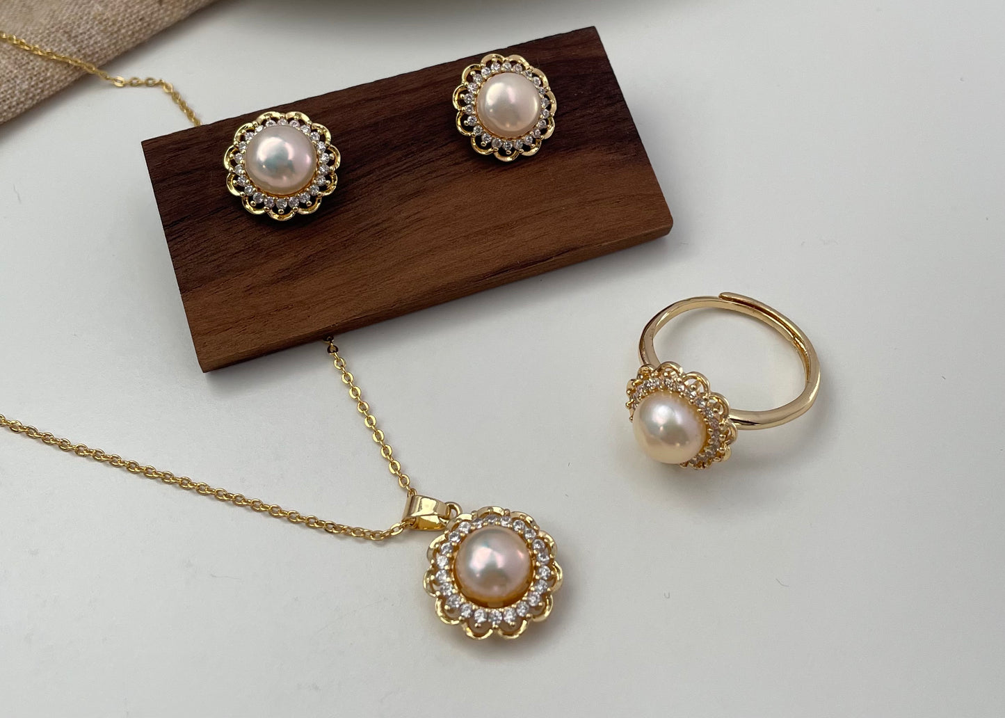 Set 11 | Gold Sunflower with Soft Pink Pearl Jewellery Set