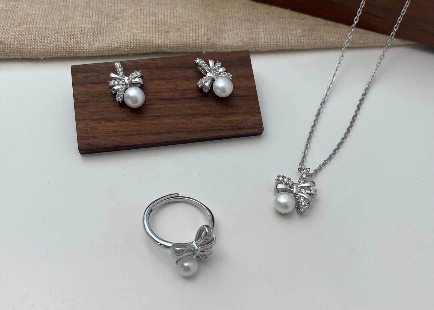 Set 39 | Silver Ribbon with White Pearl Jewellery Set