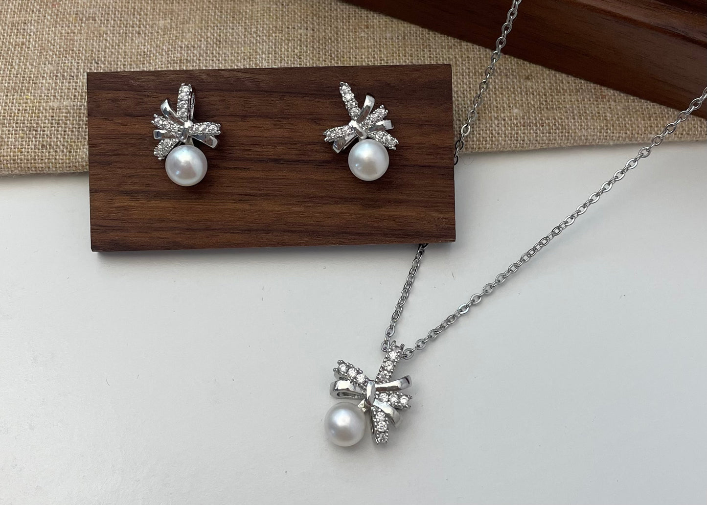 Set 39 | Silver Ribbon with White Pearl Jewellery Set