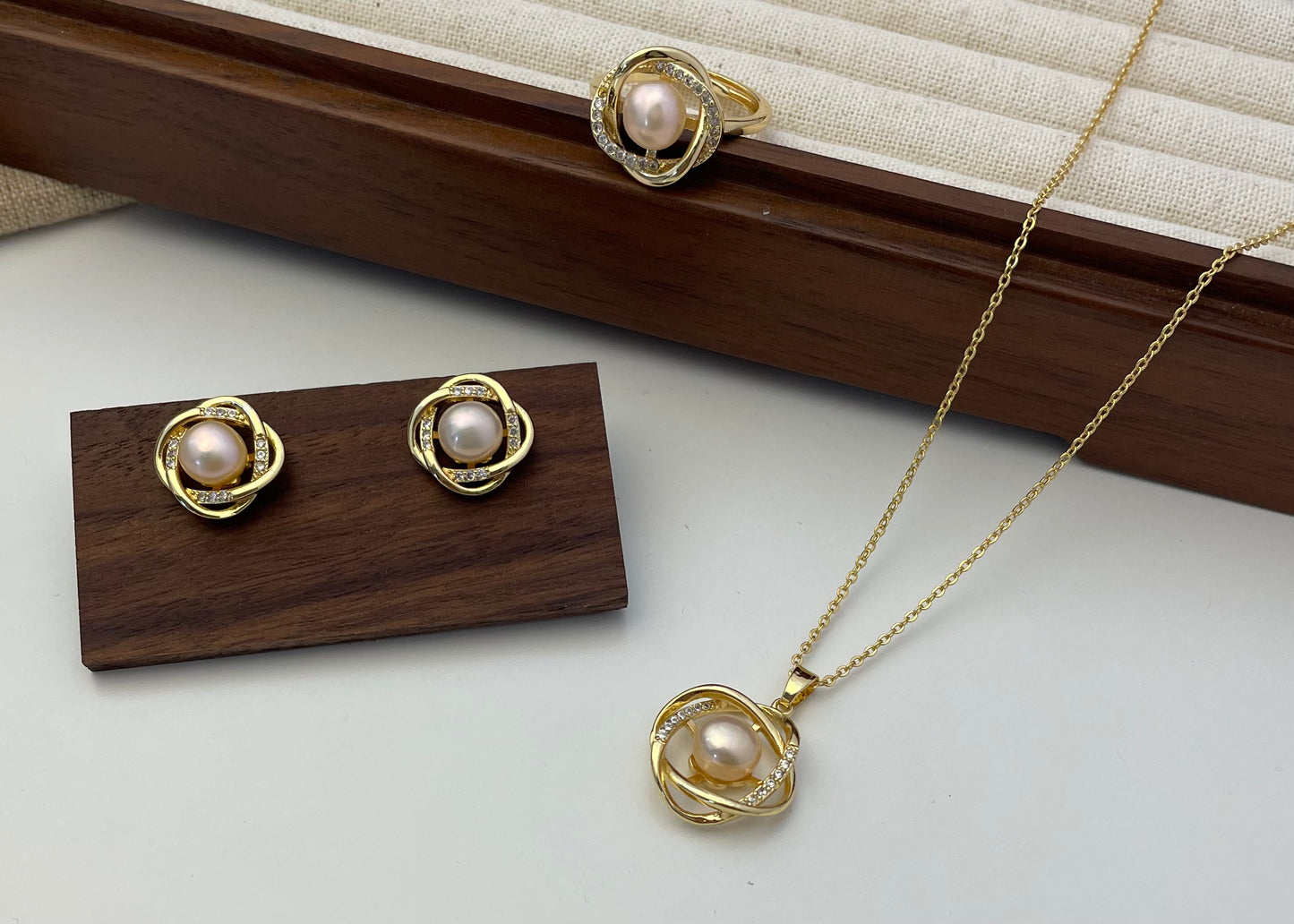 Set 18 | Light Blushed Pink Pearl Jewellery Set