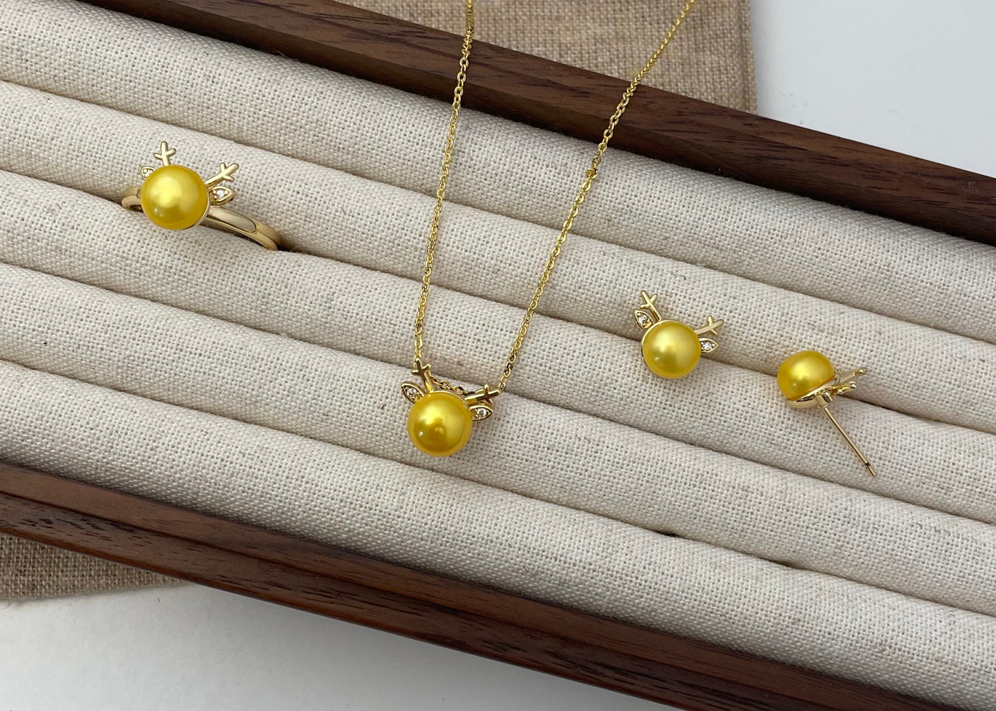 Set 31 | Mini Deer with Yellow Pearl Jewellery Set