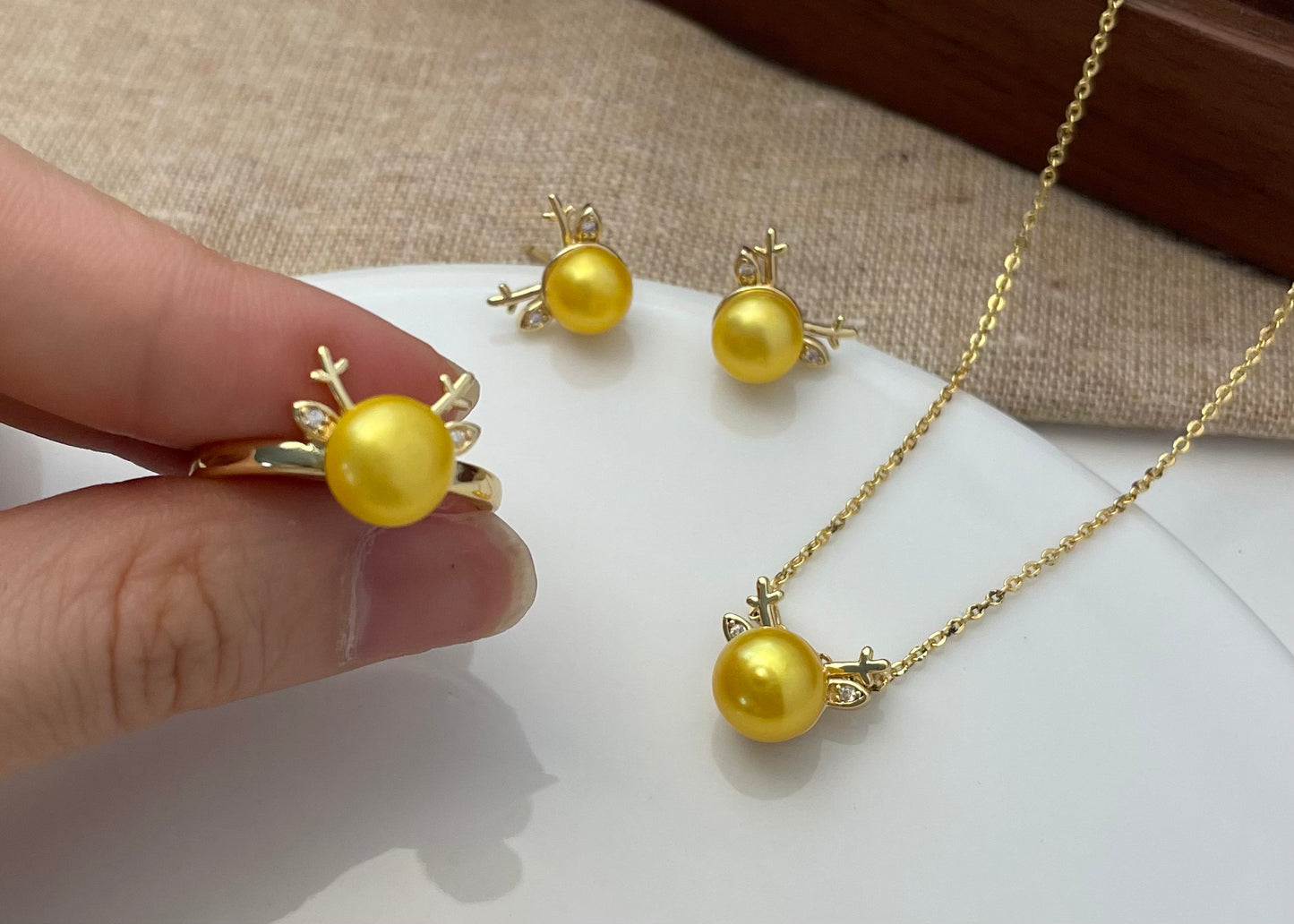 Set 31 | Mini Deer with Yellow Pearl Jewellery Set