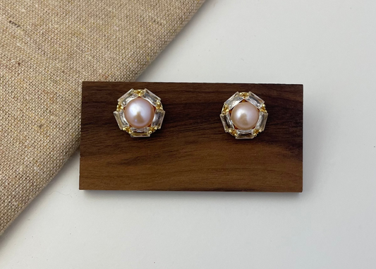 Earring 25 | Pearl Stud Earrings with Crystal