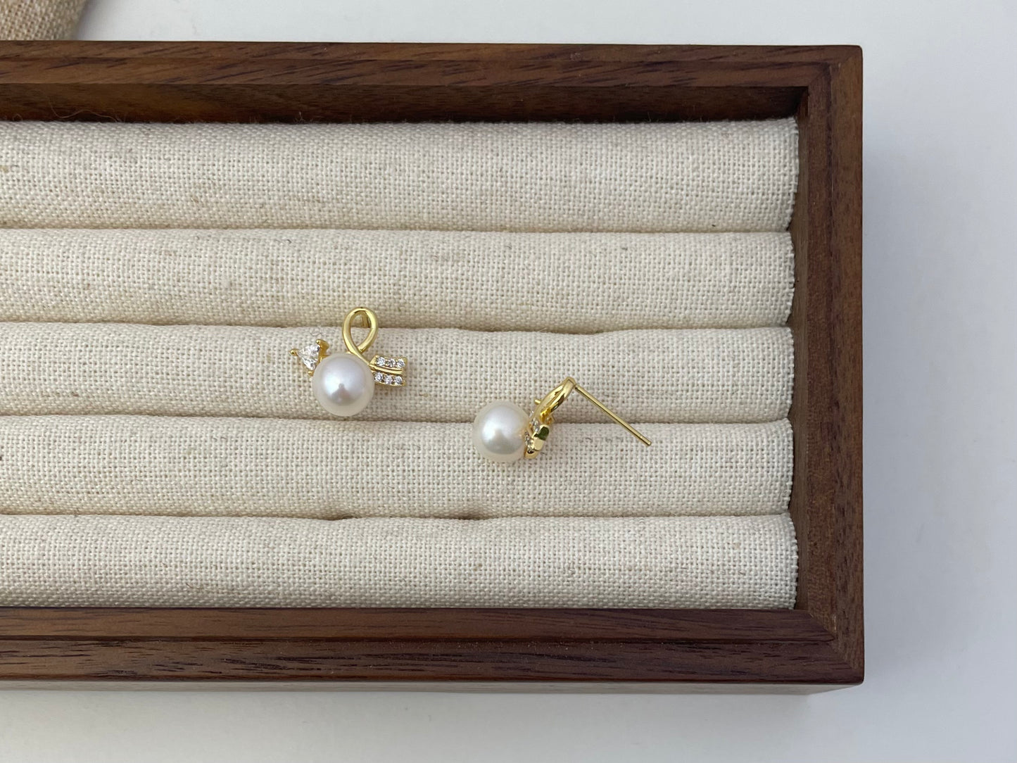 Earring 14 | Chic Arrow Pearl Stud Earrings