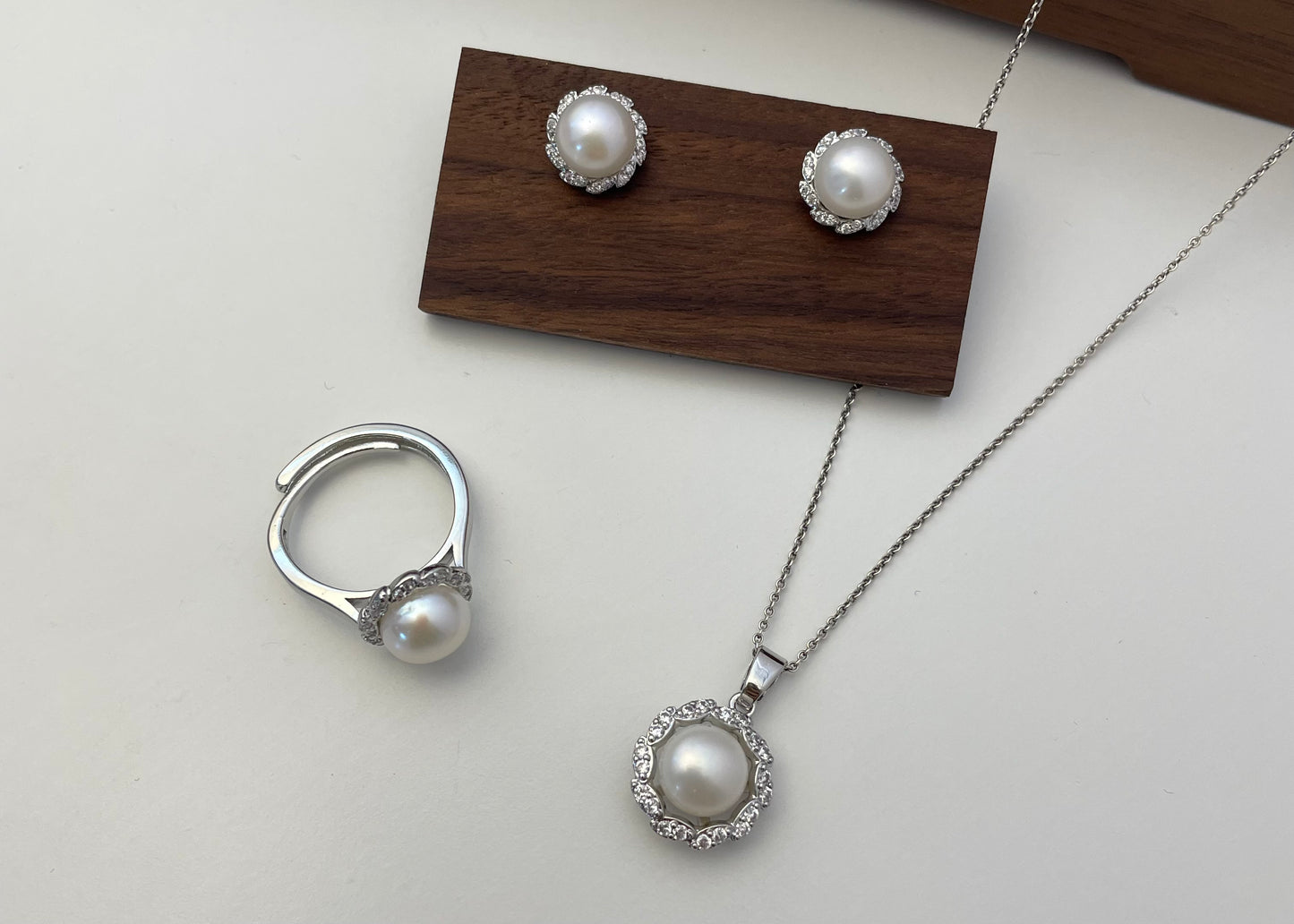 Set 19 | Silver Leaves with Grey Pearl Jewellery Set