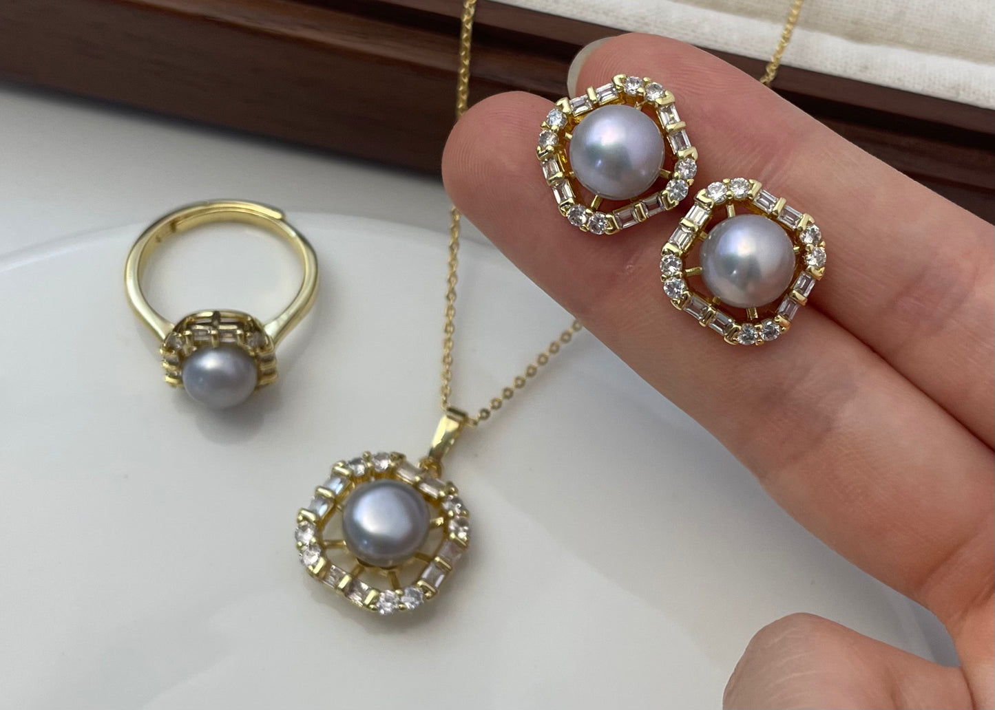 Set 27 | Square Gems with Grey Pearl Jewellery Set