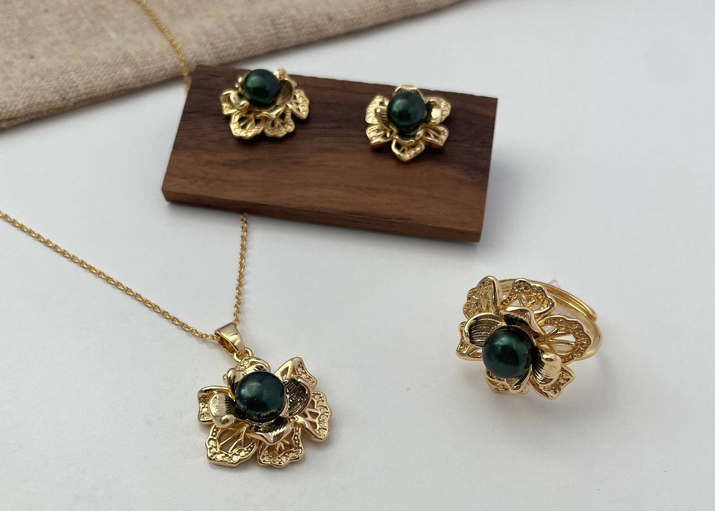 Set 8 | Vintage Flower with Green Pearl Jewellery Set