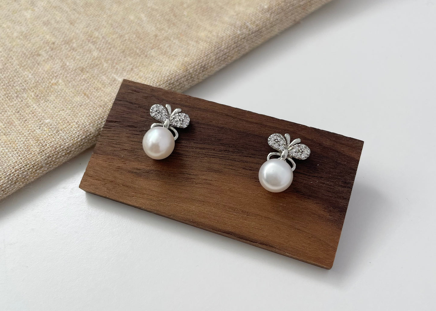 Earring 11 | Silver Bee Stud Earring