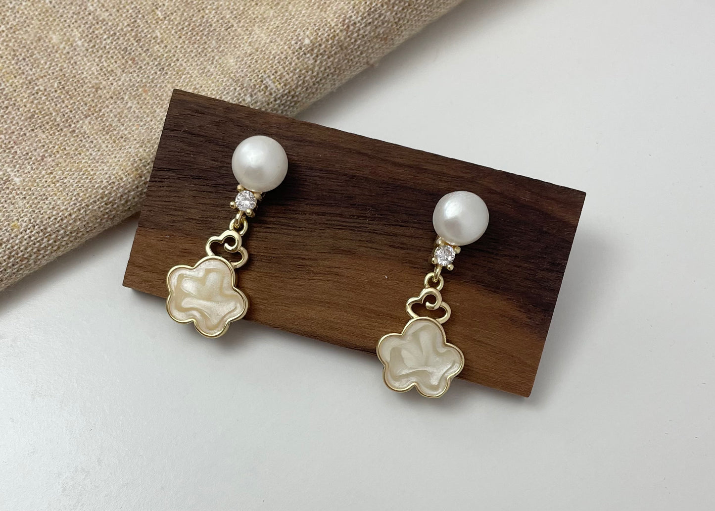 Earring 70 | Flower Pearl Drop Earrings
