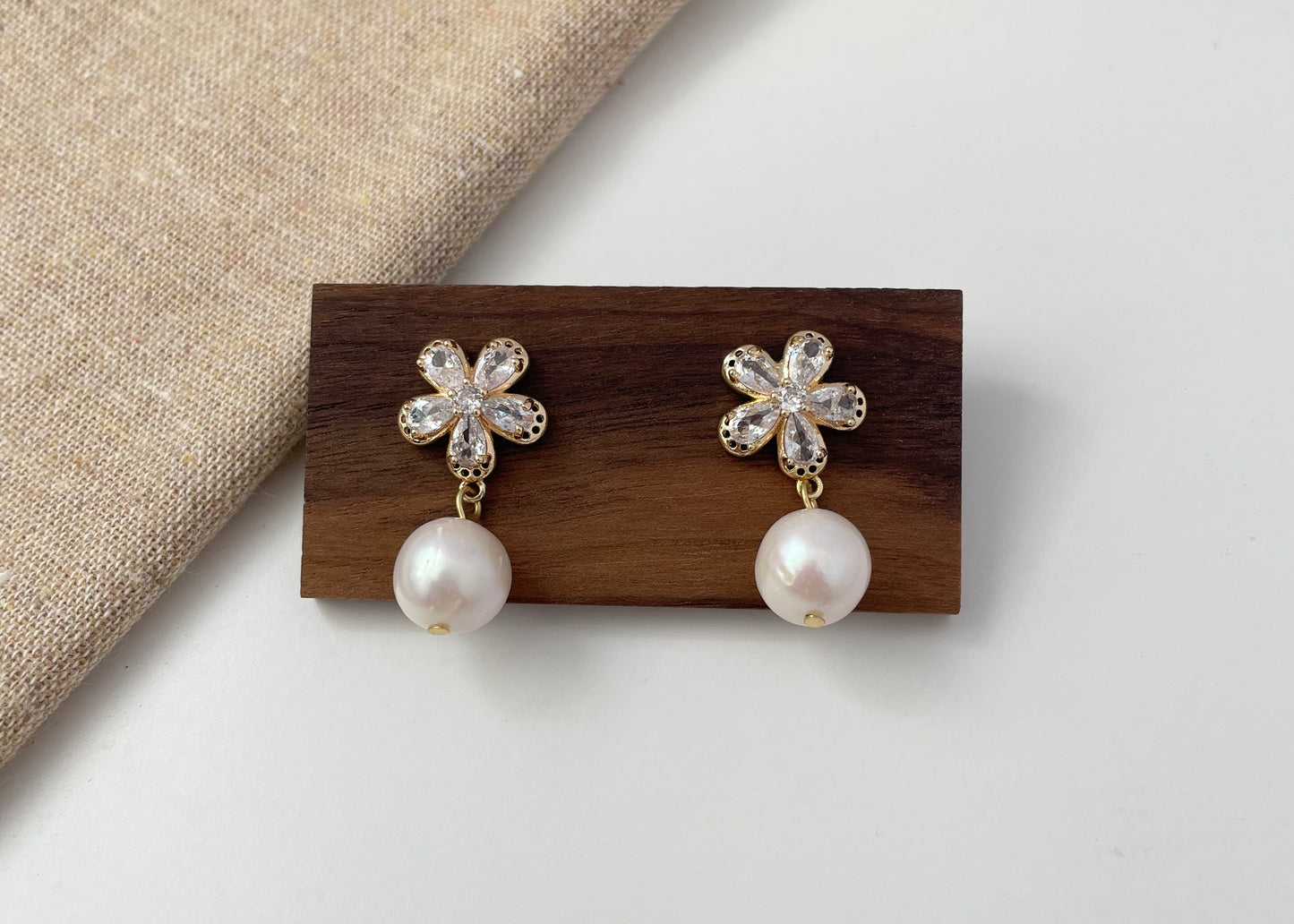 Earring 81 |