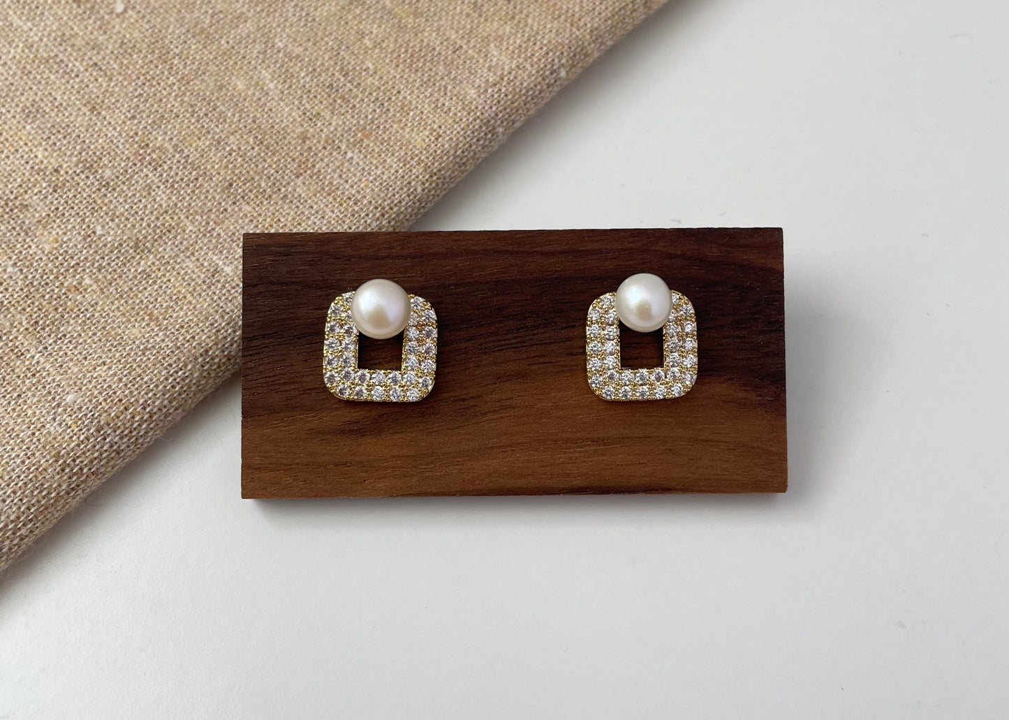Earring 38 |