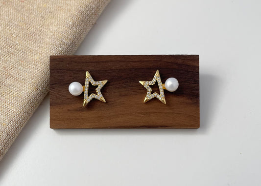 Earring 83 | Gold Star Pearl Stud Earrings