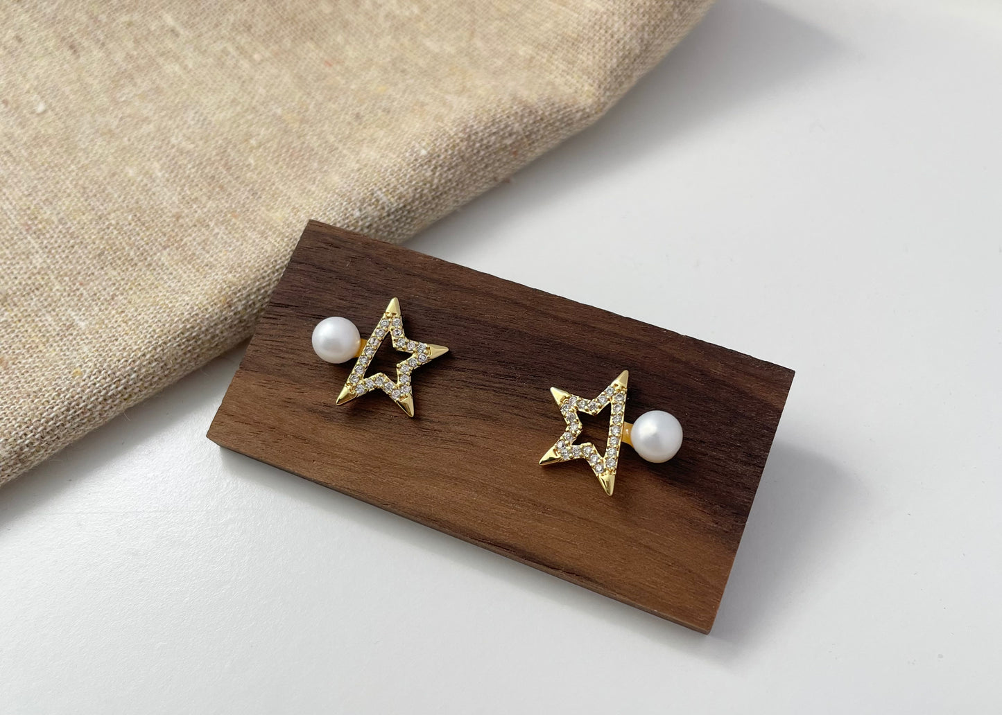 Earring 83 | Gold Star Pearl Stud Earrings